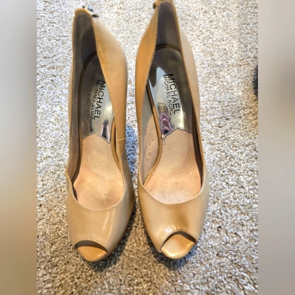 Michael Kors Women's Tan Peep-Toe Heels - Picture 1 of 14